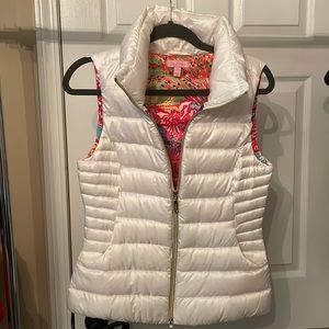 Lilly Pulitzer white puffy vest. Size M